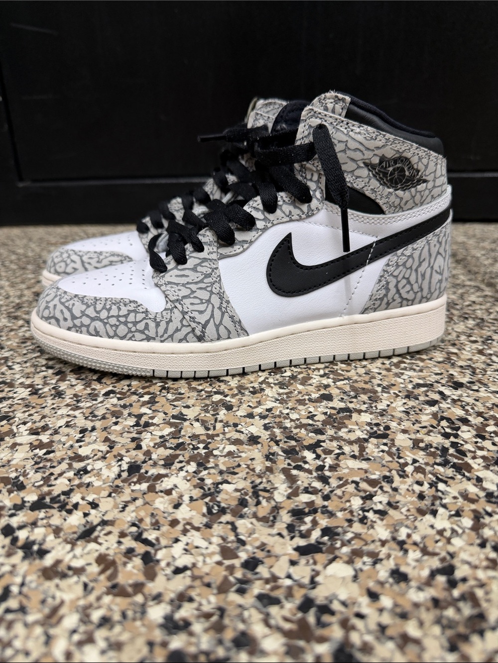 Nike Kids Air Jordan 1 Mid - White/Gray/Black